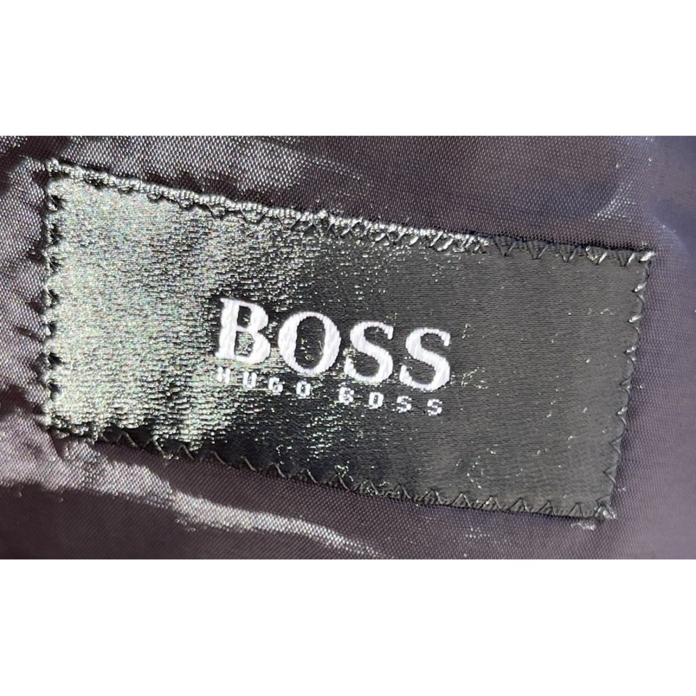 Hugo boss Hield made in England Men (42) three button, navy pinstripe blazer